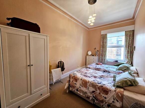 2 bed Flat for sale Image 6