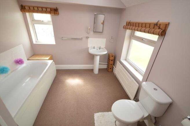 10' Bathroom