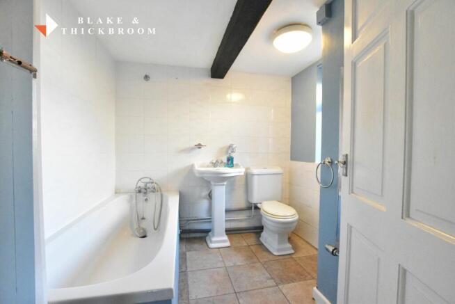 GROUND FLOOR BATHROOM