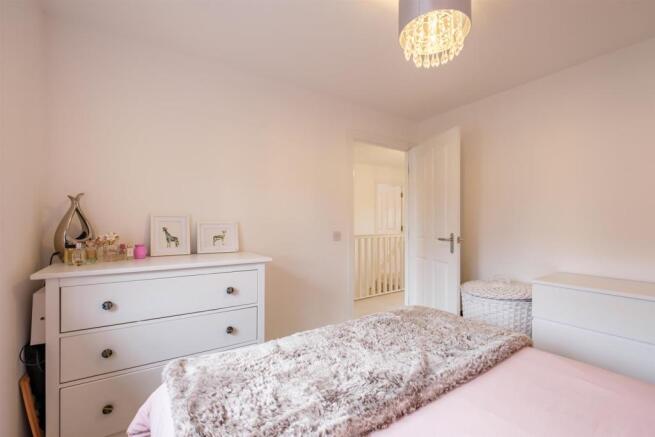 039-2_Hunterfield_Place_Carluke_ML84GY.jpg