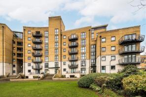 57, Greenfell Mansions, Glaisher Street, London SE8 3EU