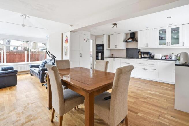 dsc06936autoremove18030556