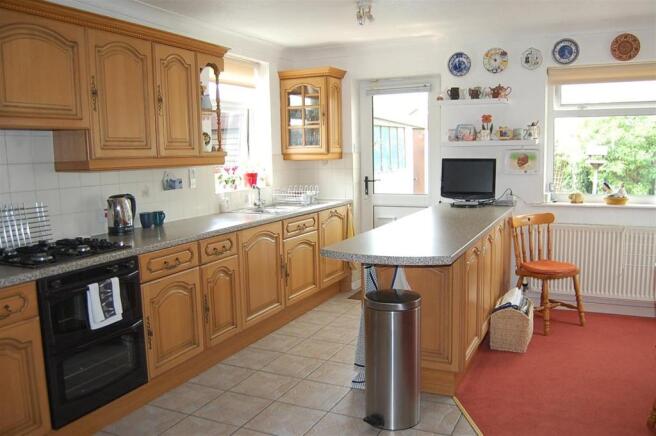 dining kitchen view 