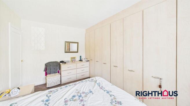 3 bed Terraced for sale Image 8