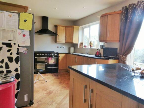 Spacious Kitchen