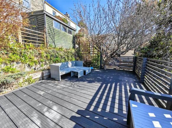 Rear garden/Decking