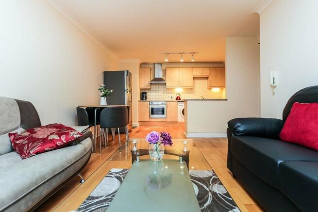 2 bed Apartment for sale Image 4