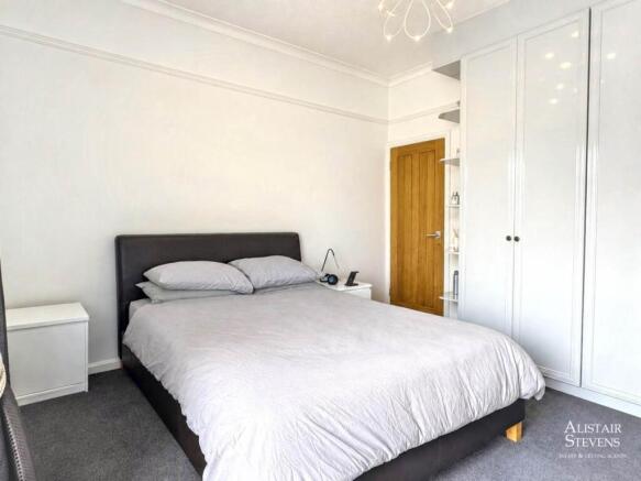 2 bed Terraced for sale Image 8
