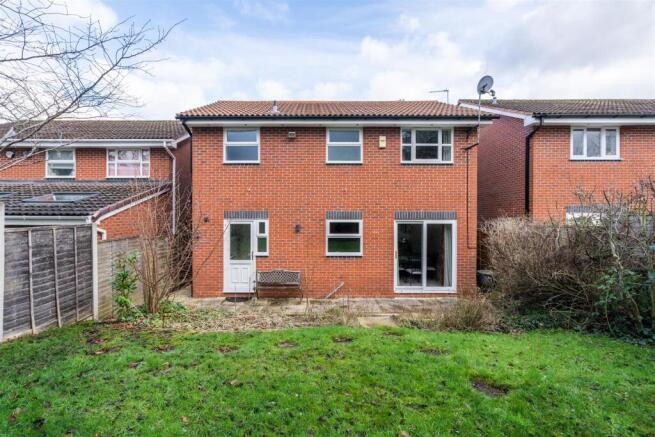 24 Glendon Way_18.jpg