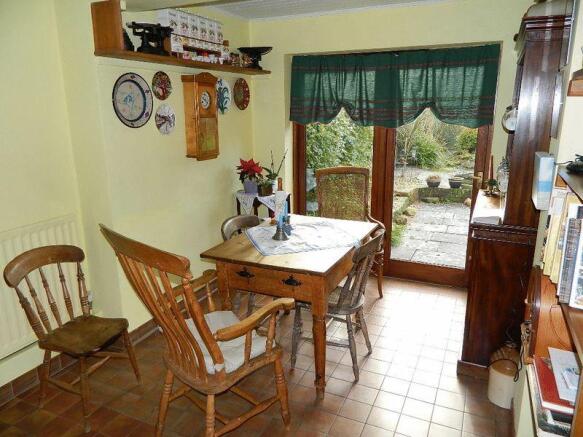 breakfast room