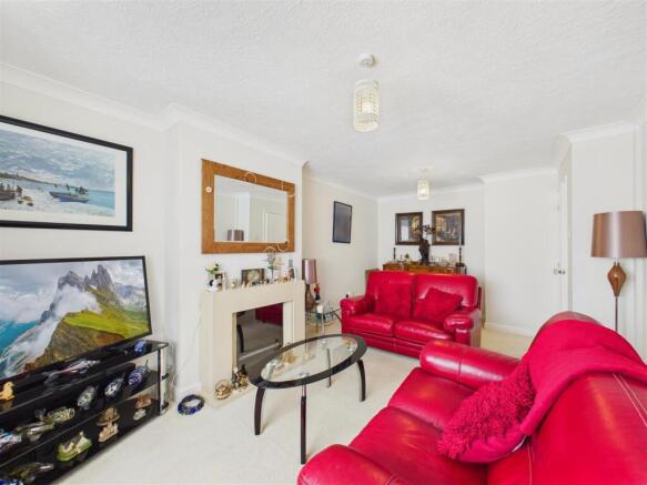 2 bed Semi-Detached Bungalow for sale Image 5