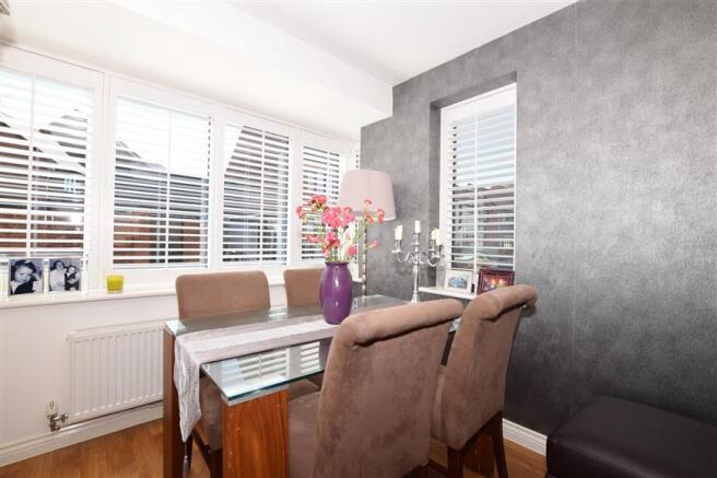 Kitchen/Lounge
