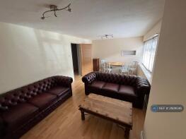 Flat B, 19 29, Barcombe Avenue, London SW2 3AX