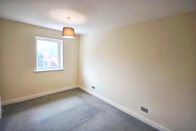 2 bed Flat to rent Image 6