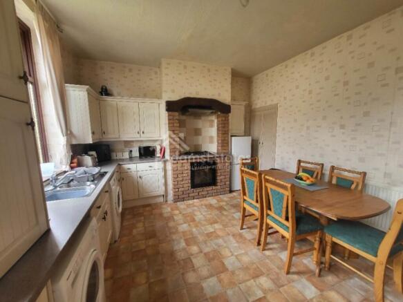 3 bed Terraced for sale Image 4