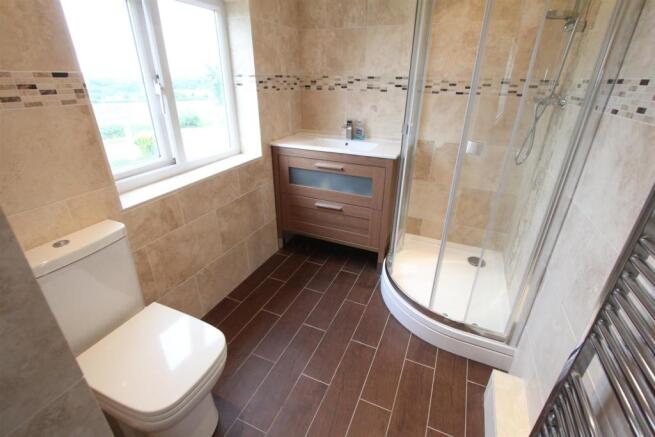 Refitted Ensuite Shower Room