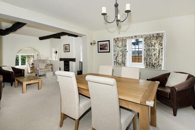 Living Room/ Diner