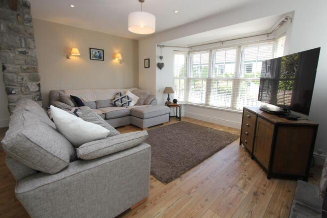 Lounge Dining Room