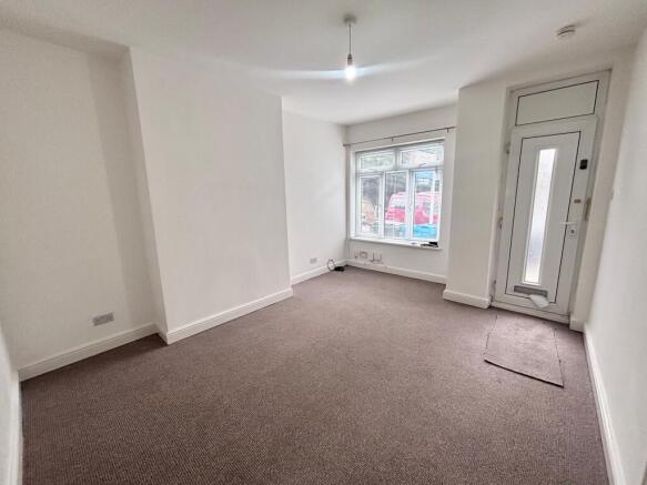2 bed Terraced to rent Image 4