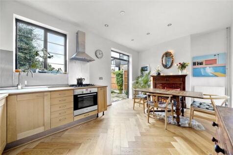 Mount Pleasant Road, Walthamstow, London, E17