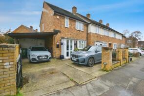 8, Bruce Way, Waltham Cross EN8 8AJ