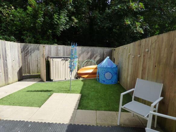 Photo 12