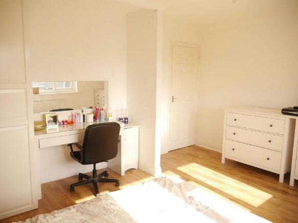Bedroom 2 Photo 2