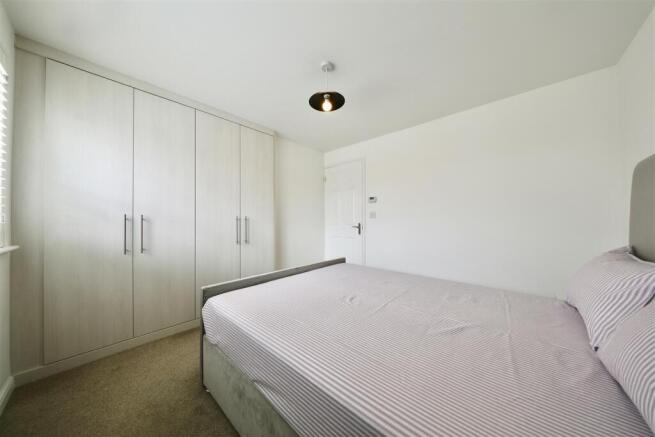 2 bed Semi-Detached for sale Image 12