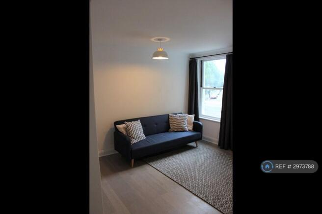 Lounge 2 (Sofa Bed)