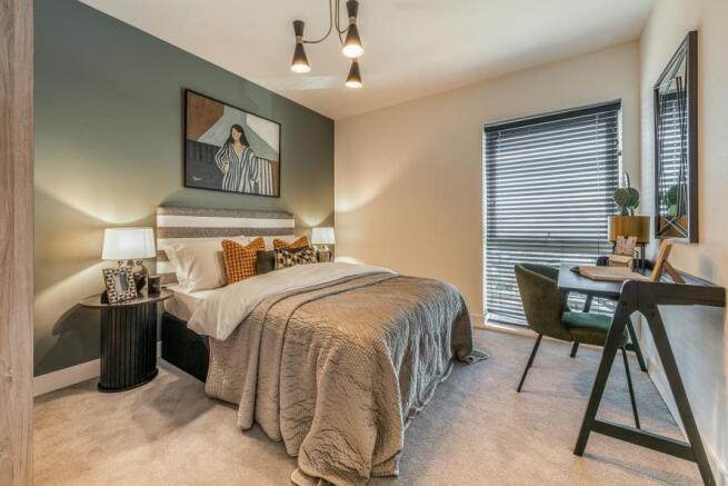 Kew Bridge Rise - 3-bedroom