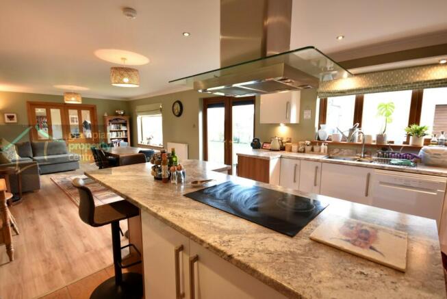 kitchen 3.JPG
