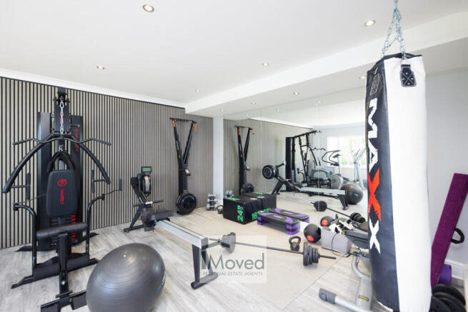 YO8-6DH-Gym