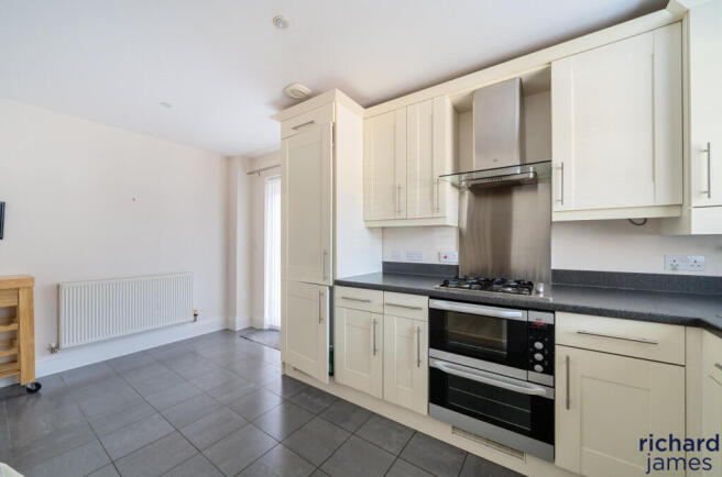 b4e238c3780245a59a7a29b084337b15