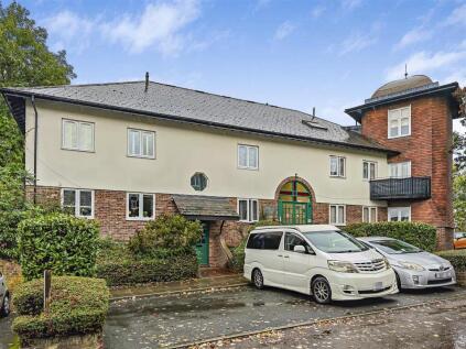 Manor Court, North Chingford