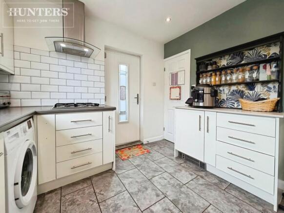2 bed Semi-Detached for sale Image 8