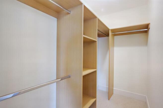 8548356-interior14-800.JPG
