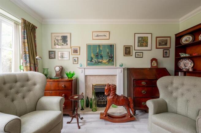 3 bed House for sale Image 6