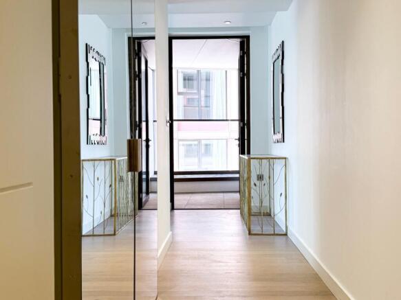Newcastle Place, Westmark Tower, W2 photo 5
