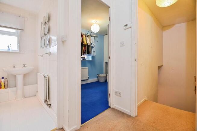 2 bed Flat for sale Image 9
