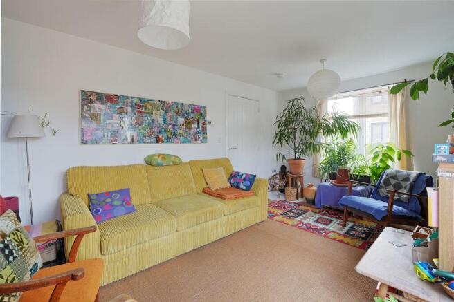 3 bed Semi-Detached for sale Image 9