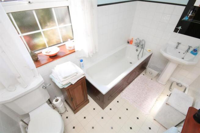 HOUSE BATHROOM