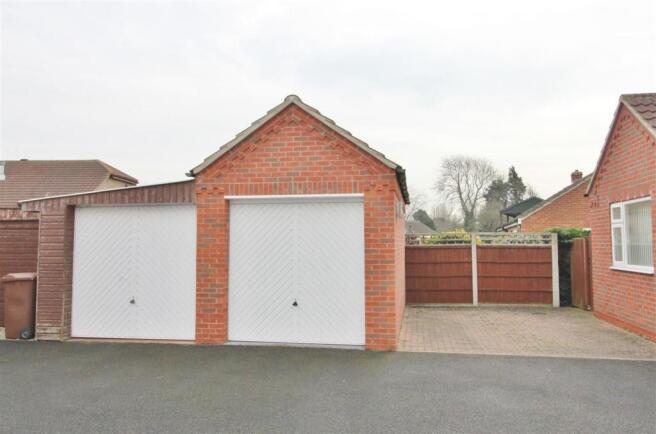 SINGLE GARAGE