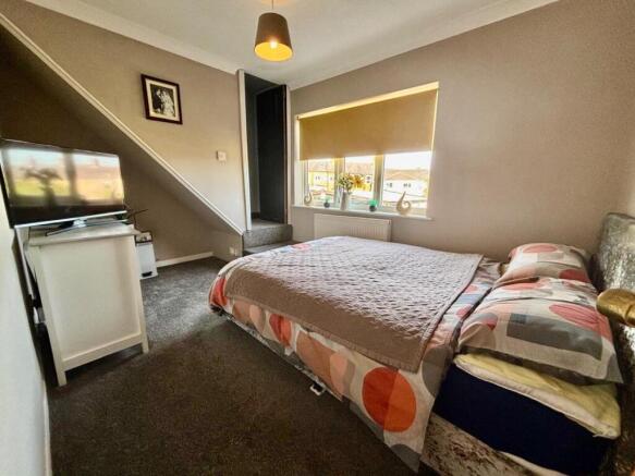 3 bed Semi-Detached for sale Image 12