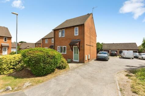 Bosham Close, Earley, Reading