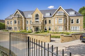 Flat 5, Renaissance House, Cockfosters Road, Enfield EN4 0JT