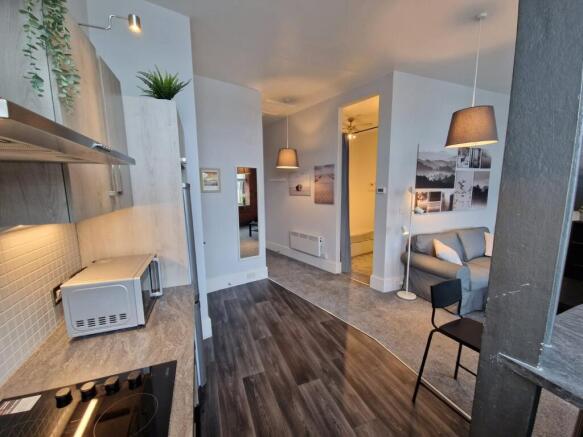 1 bed Apartment to rent Image 8