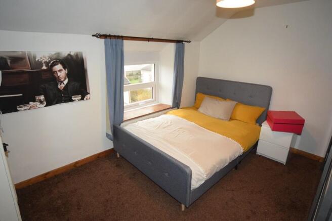 BEDROOM 2
