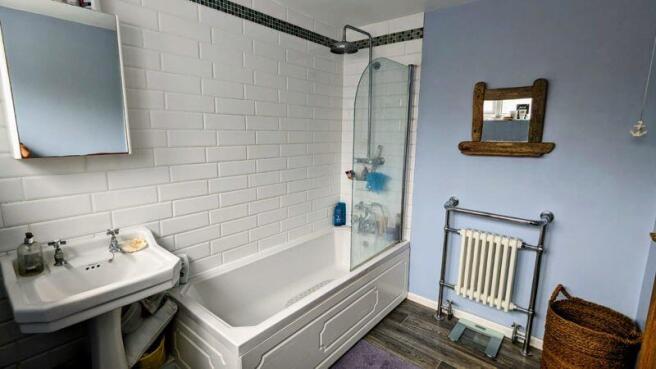 Photo 11