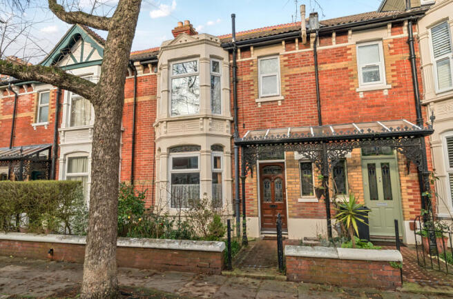 1418001-5-699d77c...