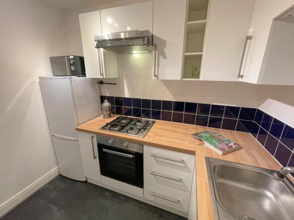 Flat 4, 31 Falkner S